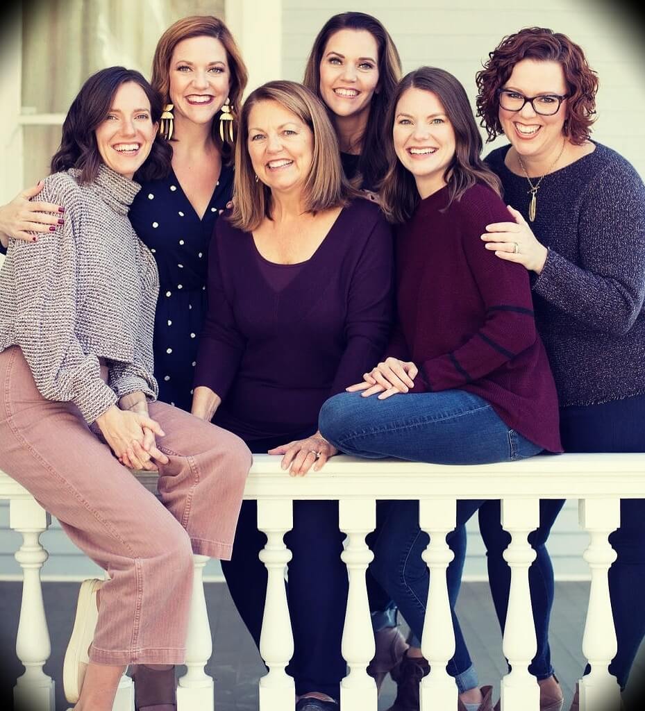 Gail Hyatt with her five daughters