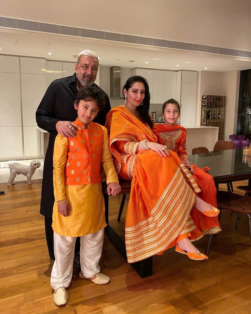 Sanjay Dutt and Manyata family