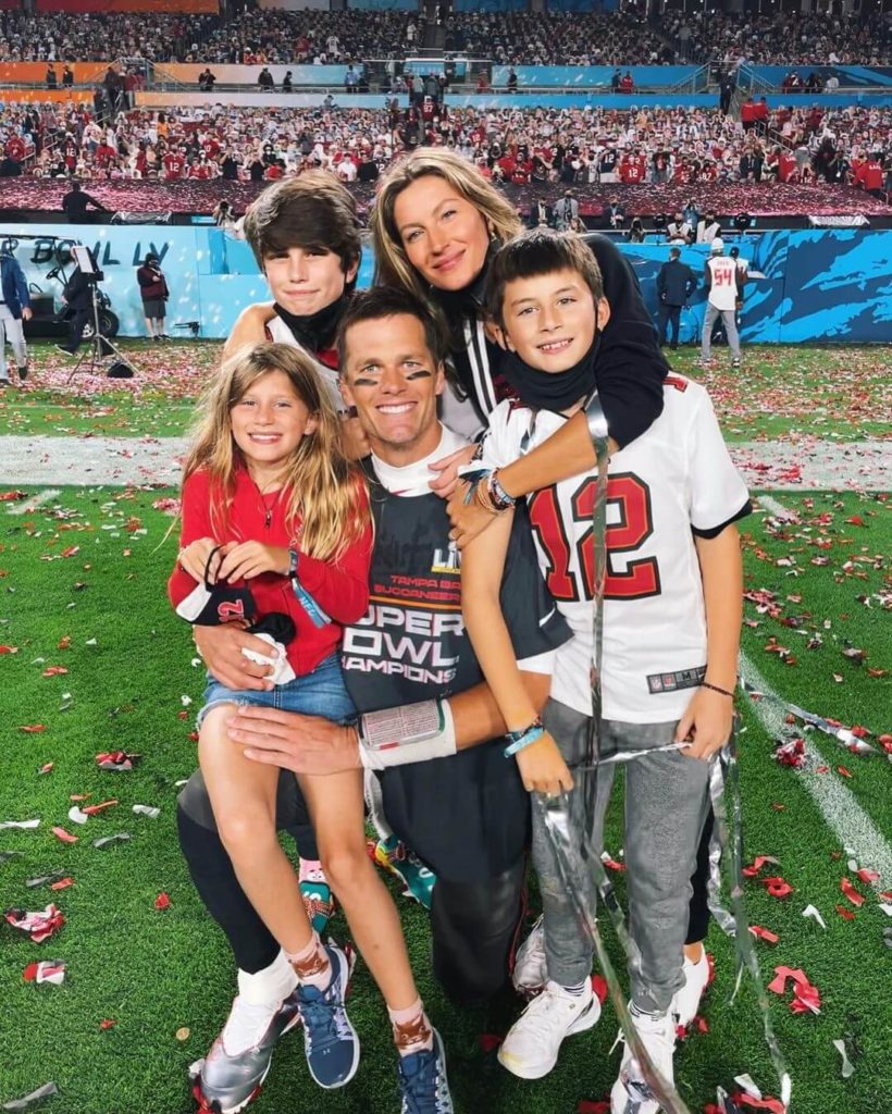 Tom Brady and family