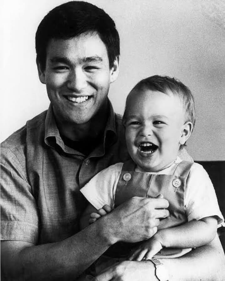 bruce lee with son