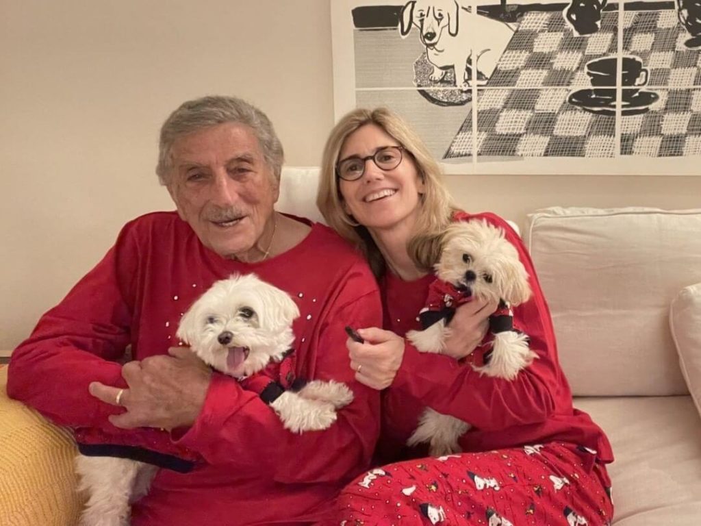 tony bennett with their dogs